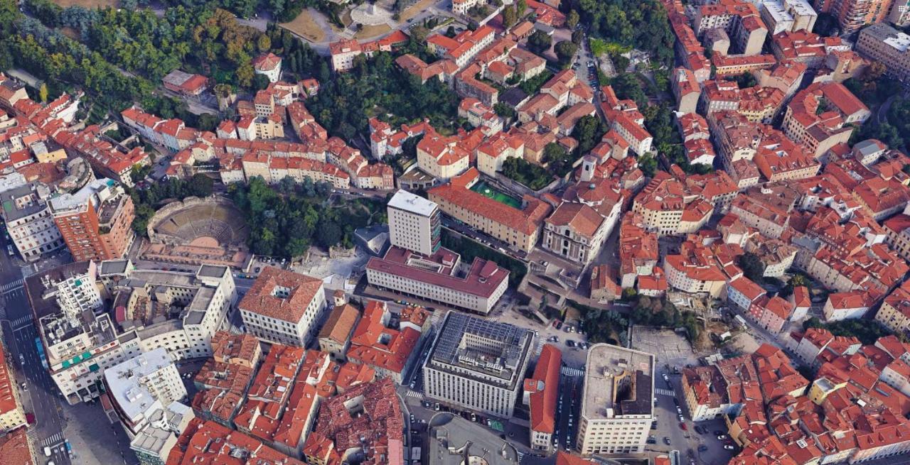 Lodge & Art - San Francesco - Trieste Center ***** Luaran gambar